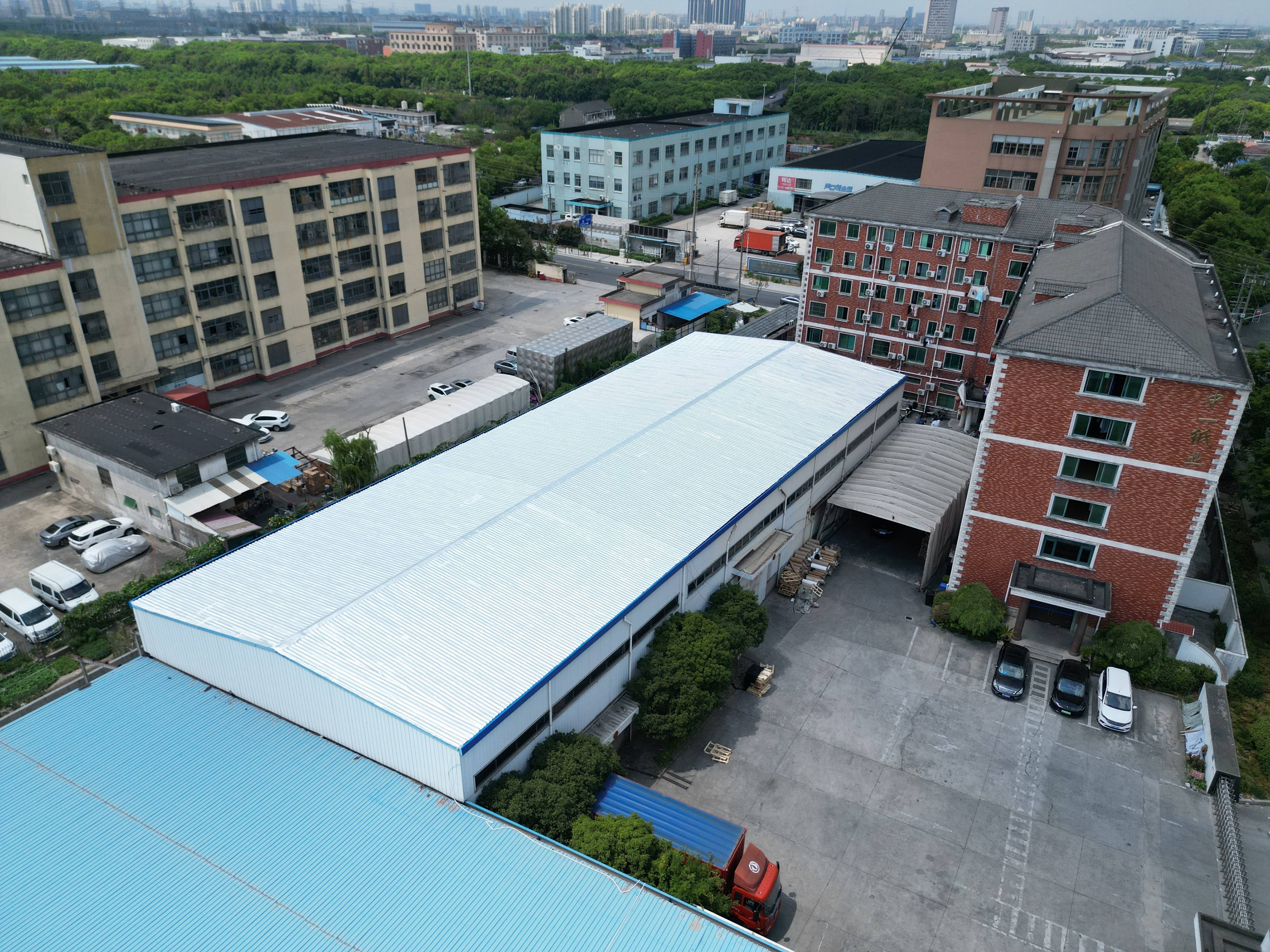 冷屋面節(jié)能實(shí)效研究Research of energy saveing effect of cool roof