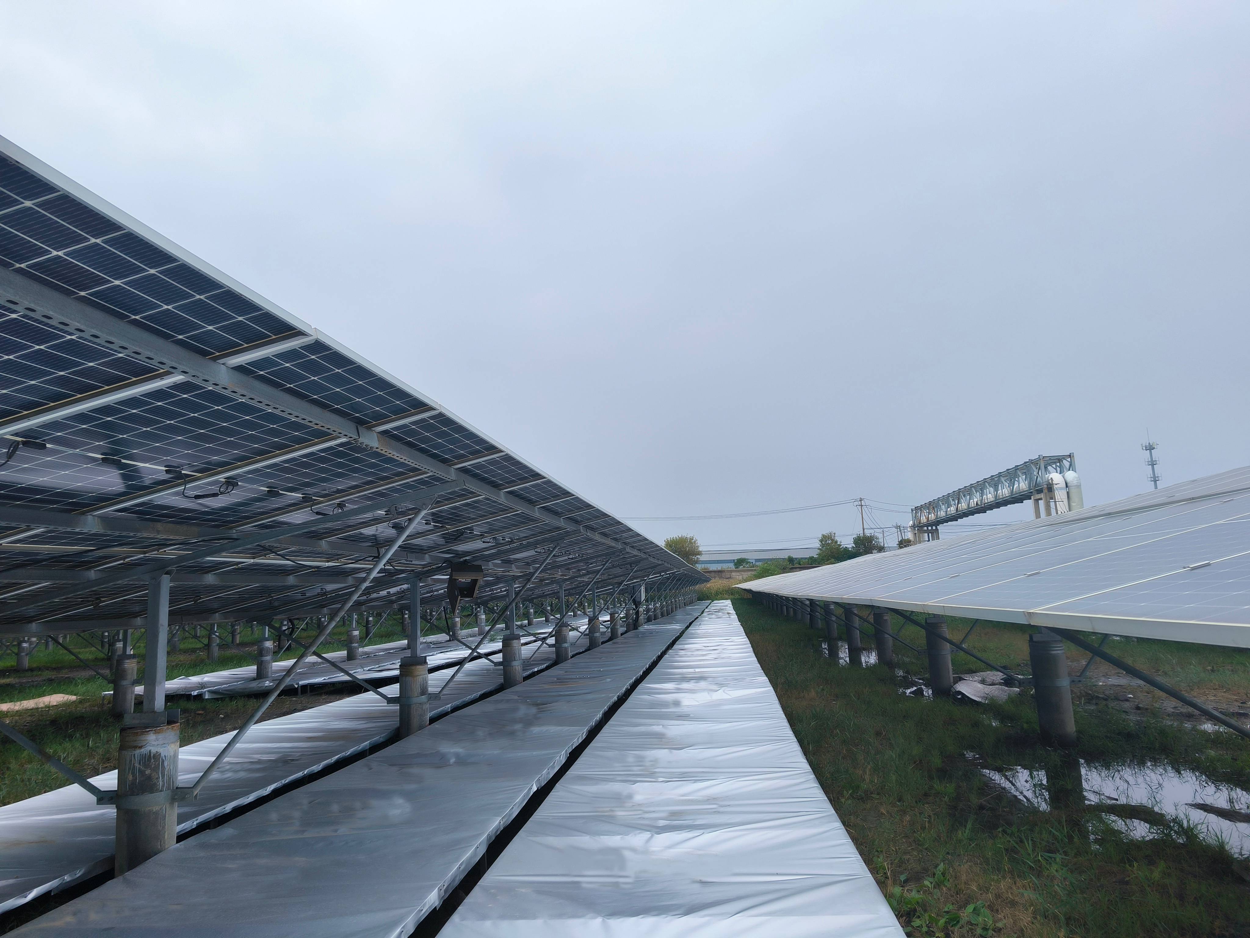 華能灌云熱電廠應(yīng)用光伏反射膜提升雙面光伏板發(fā)電效率測(cè)試報(bào)告