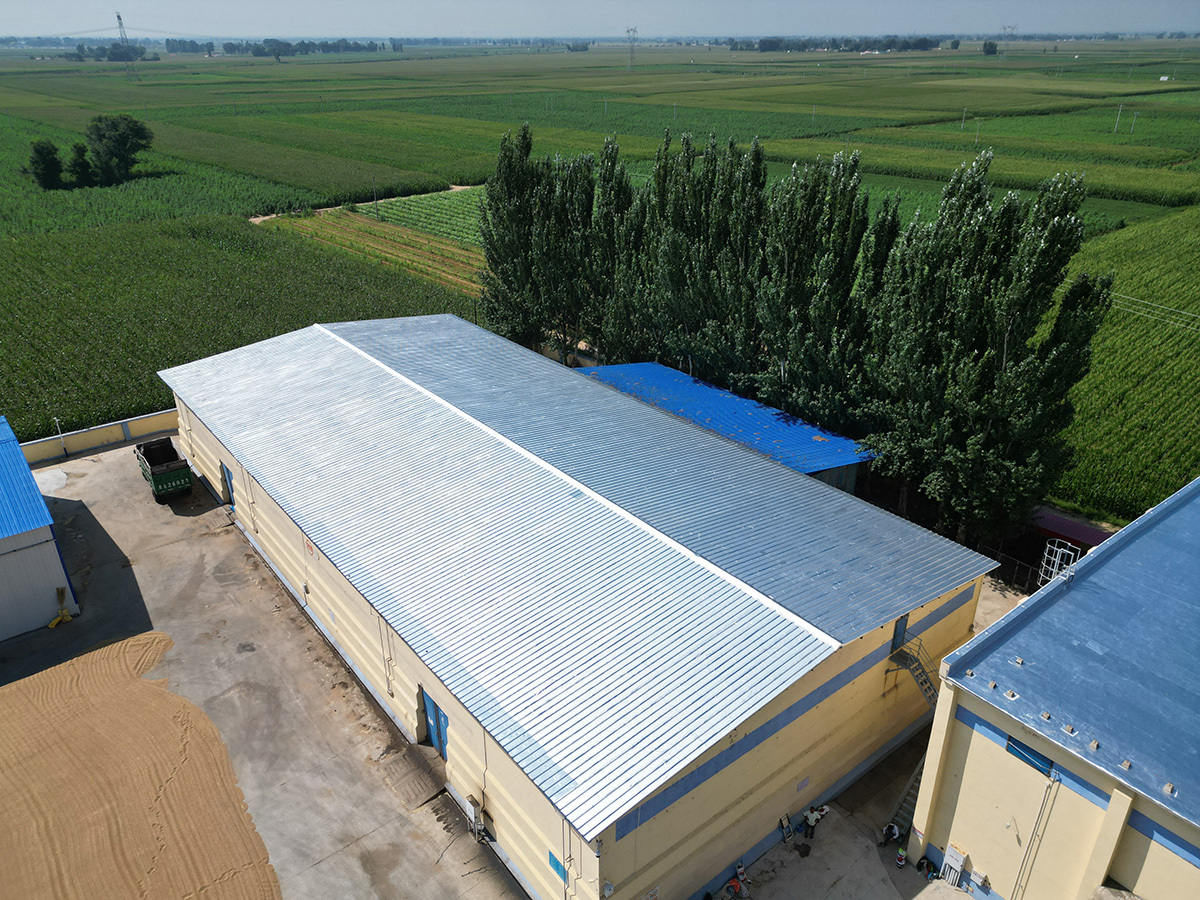 內(nèi)蒙古鄂爾多斯糧庫金屬屋面項(xiàng)目