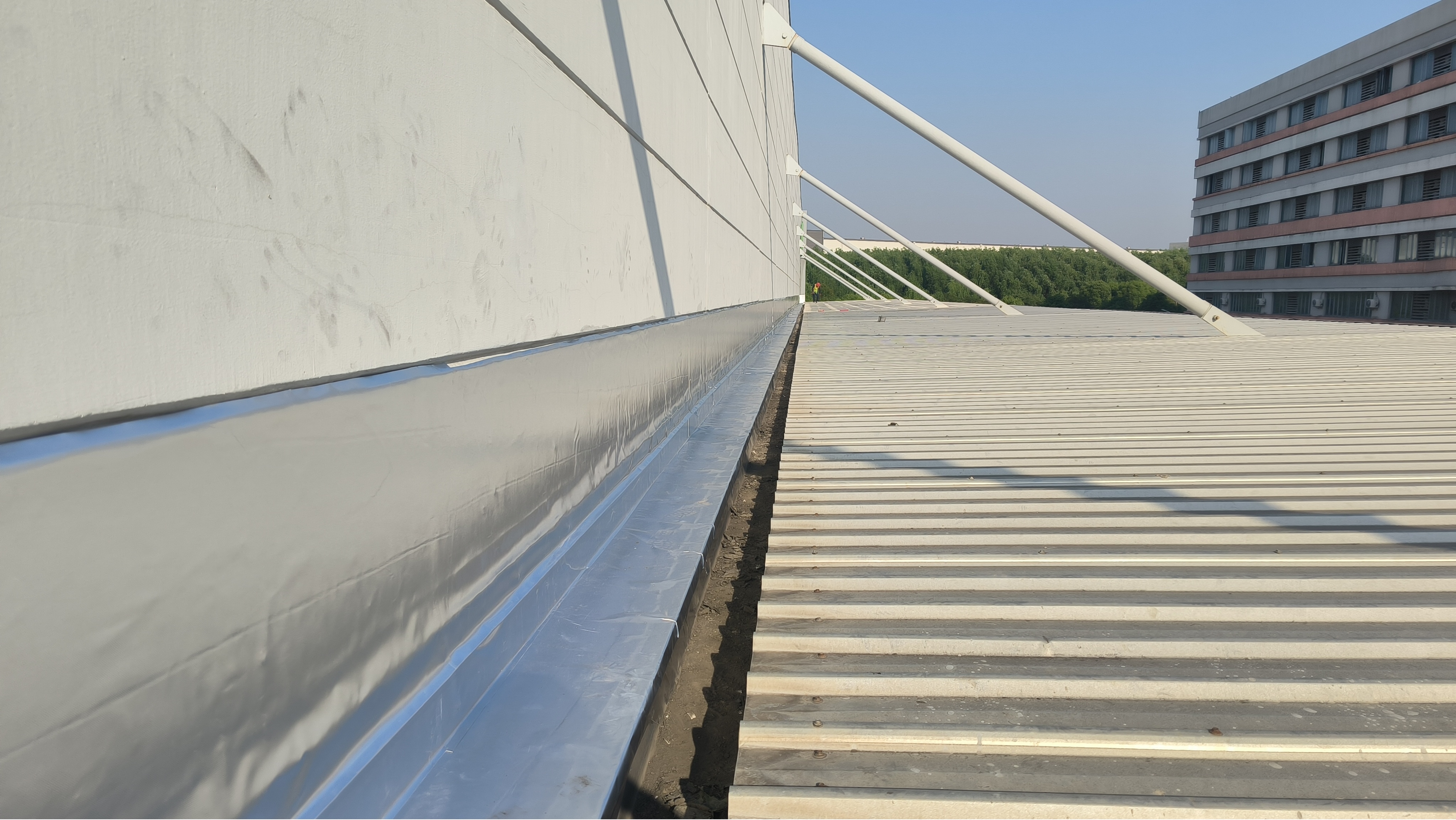 江蘇無錫物流倉儲(chǔ)金屬屋面項(xiàng)目